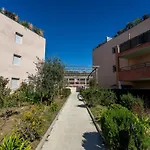 Le Jardin Du Loderi-2 By Interhome 公寓
