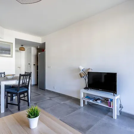 Apartment Le Jardin Du Loderi-2 By Interhome